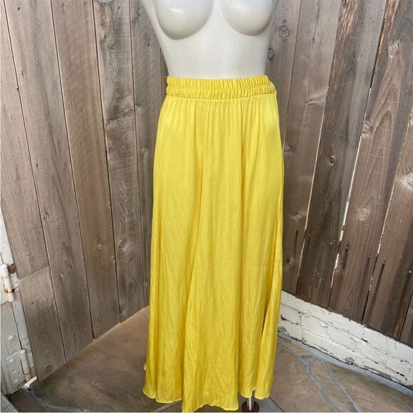 Zara yellow silky maxi skirt size small - Picture 3 of 7